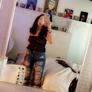 Meet your Posher, Julia